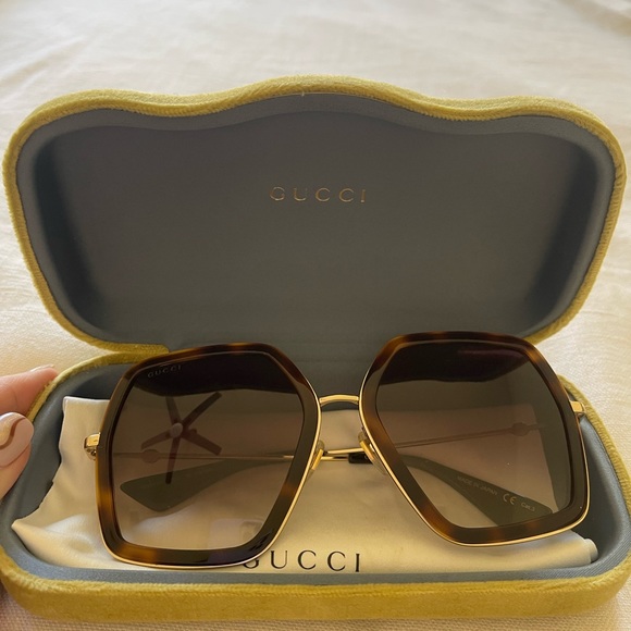 Gucci sunglasses - never worn